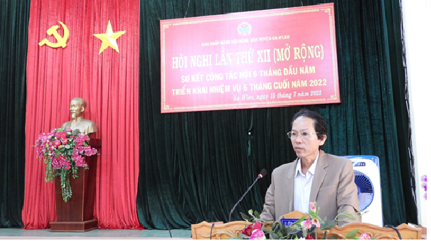 6 tháng đầu năm, nông dân huyện Ea H’Leo đóng góp hơn 1,5 tỷ đồng và trên 1.000 ngày công lao động xây dựng đường giao thông nông thôn